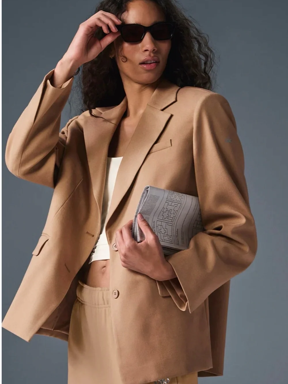 ALO Yoga First Class Blazer Toasted Almond